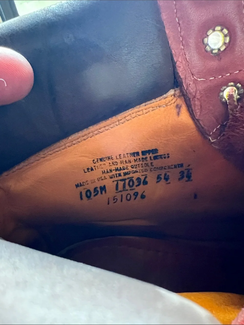 Timberlands burnt red / rust red